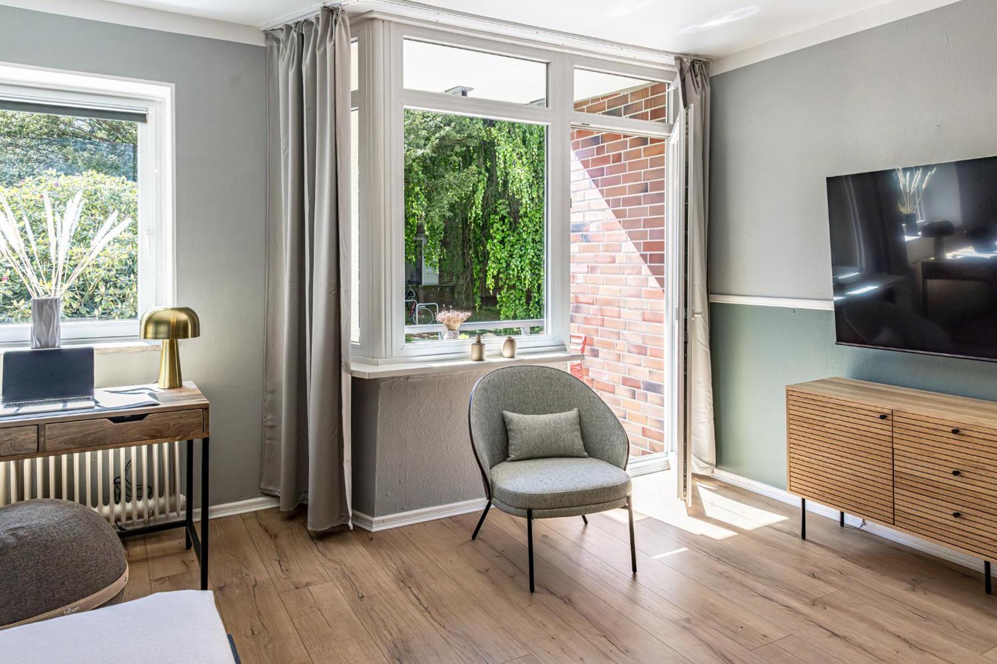 Have-A-Nice-Stay - Nahe Bahnhof Ahrensburg - 20 Minuten Nach Hamburg - Trotzdem Ruhig Gelegen - 6 Minuten Zu Fuss Ins Zentrum Ahrensburg - Modern Eingerichtet Extérieur photo