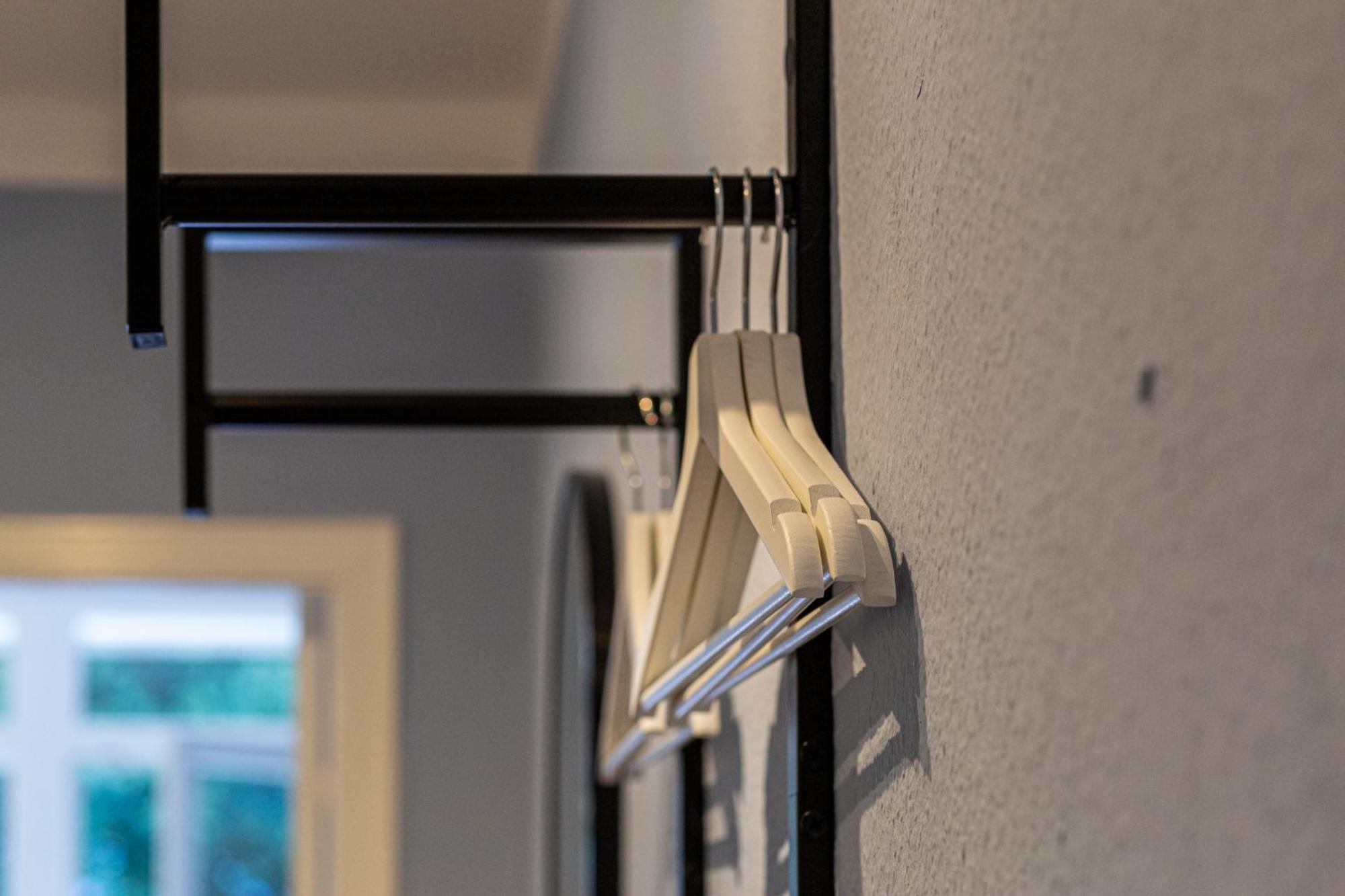 Have-A-Nice-Stay - Nahe Bahnhof Ahrensburg - 20 Minuten Nach Hamburg - Trotzdem Ruhig Gelegen - 6 Minuten Zu Fuss Ins Zentrum Ahrensburg - Modern Eingerichtet Extérieur photo